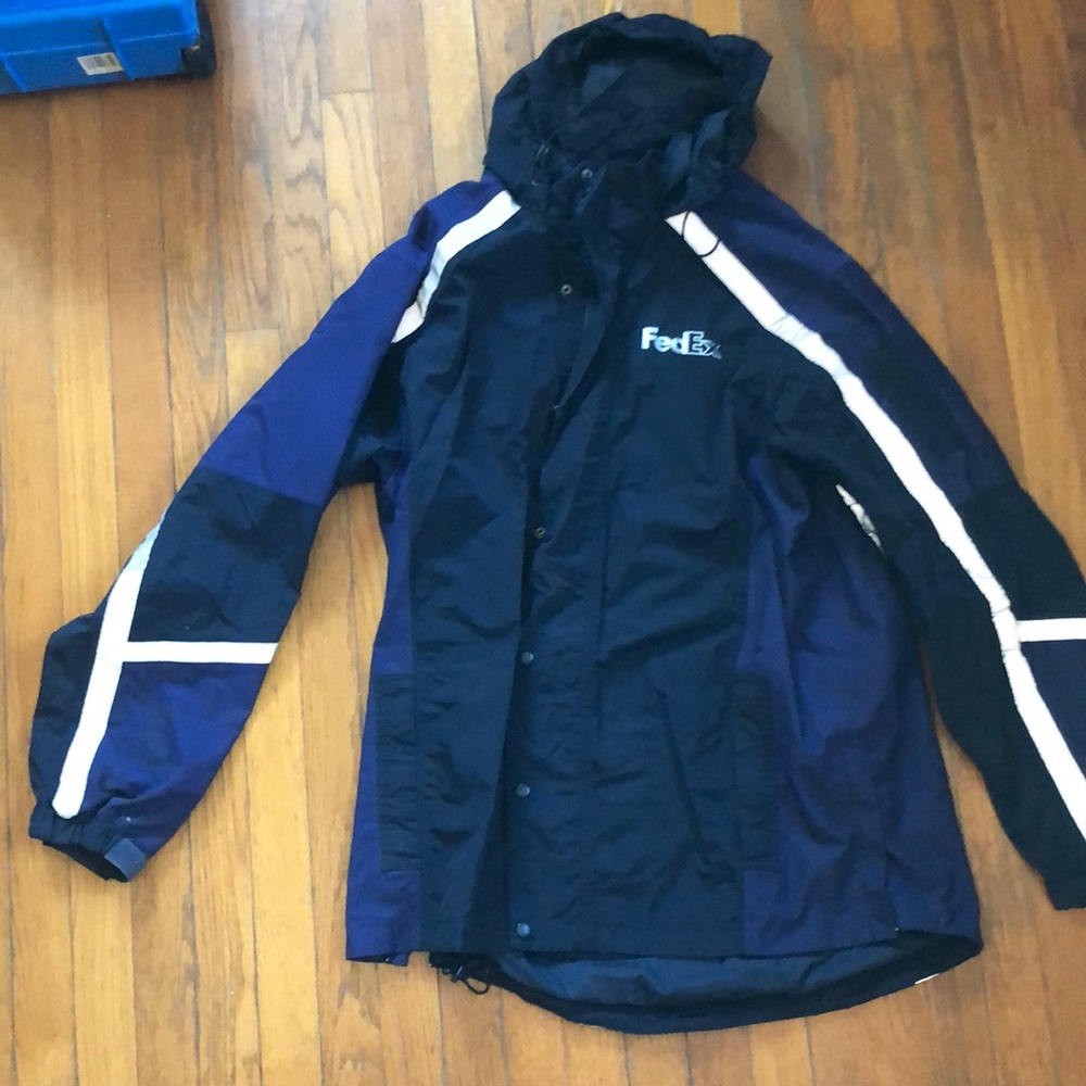 Women’s fed ex jacket size XL